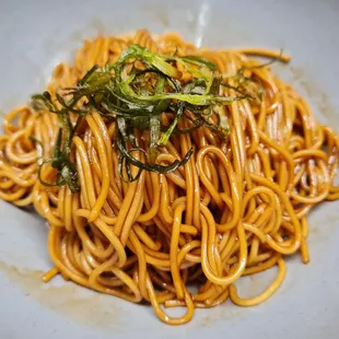 R2. Scallion Oil Noodles (Vegan)