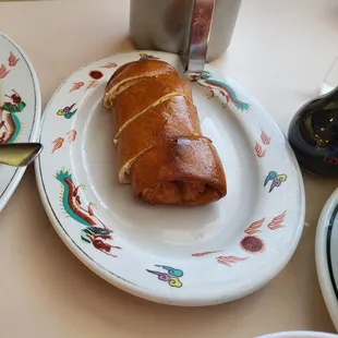 Side roll镘頭 is just a bun here, not even layered.