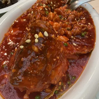 408. Fish Filet in Broad Bean Sauce