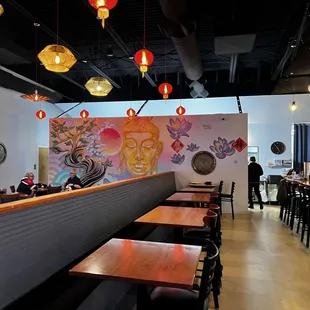 sushi and sashimi, interior