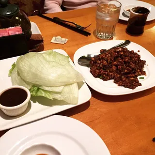 Chicken Lettuce Cup