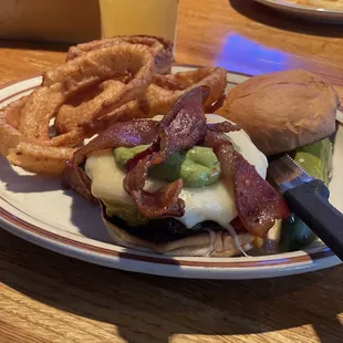 Shantytown burger with onion rings.   Spot on!
