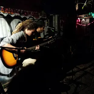 Live music in the back under the stars