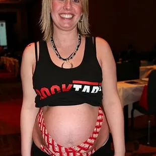 Rocktaping for pregnancy helps support the back, take strain off the back muscles and you feel better.