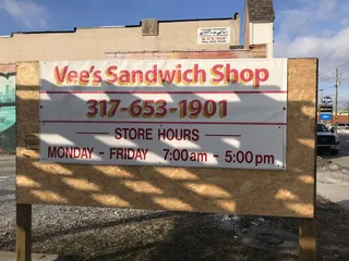 vee’s sandwich shop