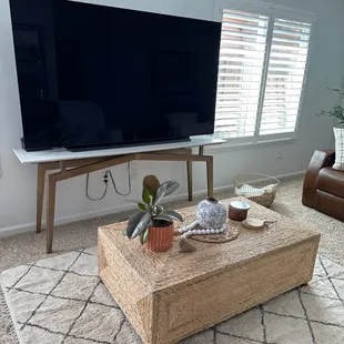 Marble tv stand and coffee table are so complementary to living room space.