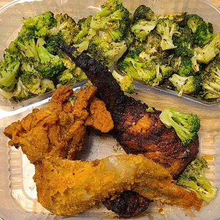 9'26'2022 Lunch !! 1 Rotisserie, 1 Fried and Broccoli!! Soooo yum !!