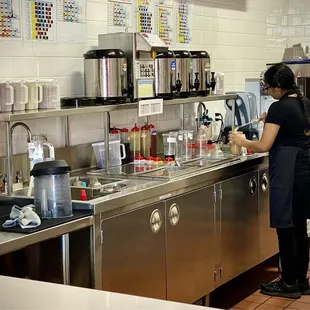 Watch your Share Tea being made