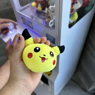 claw machine win !