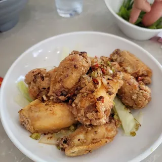 Salt & Pepper Chicken Wings (8)