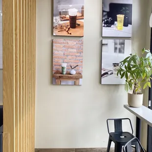 a table and chairs in a cafe
