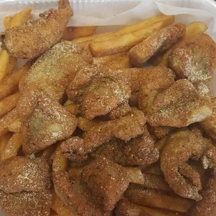 16 pcs catfish nuggets with seasoned fries and bread