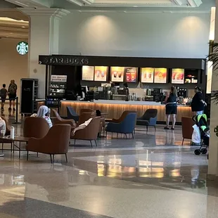 Food court outside the shark reef exhibit
