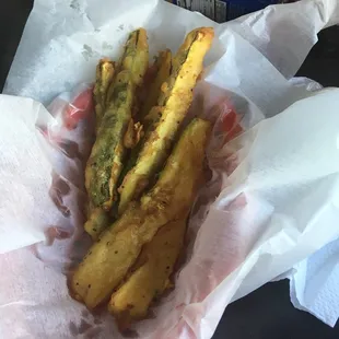 Fried zucchini.  Yummy.  Comes with a good sauce