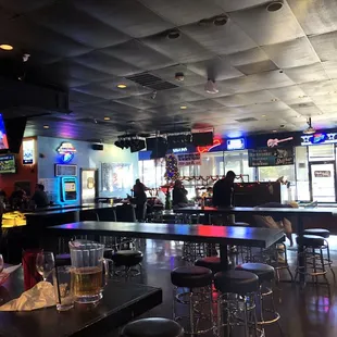 Sharky's Bar & Grill