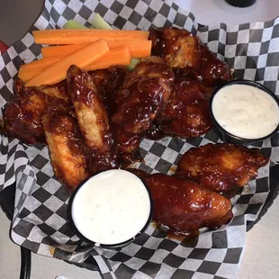 BBQ Wings... Excellent!!!