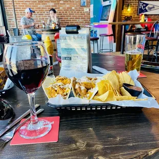 Sharky's Pub & Grub