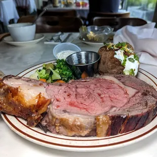 prime rib $31 (Friday/Saturday dinner only)