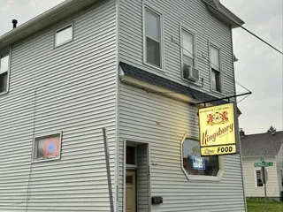 Petek's Tavern