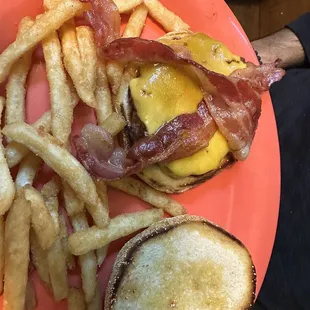 Bbq bacon burger