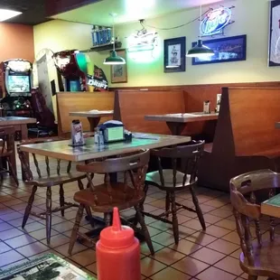 Dining area at Shaughnessy Pub &amp; Grill