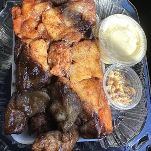 Famous bread with cream cheese and walnuts