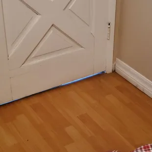 Gap under door for cold air