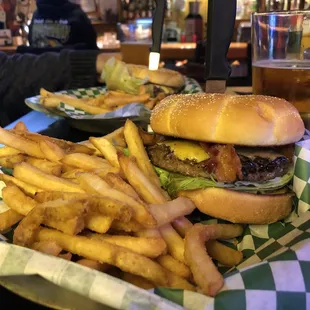 Shaver Lake Burger