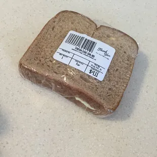 fresh egg salad sandwich