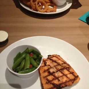 Salmon and chicken dishes after a 45 minute wait. Another sad face.