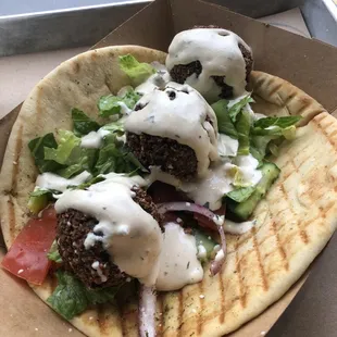 Falafel gyro