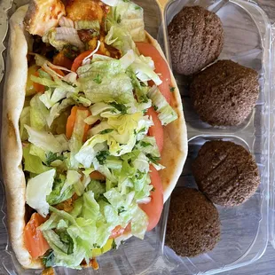 Chicken shawarma with falafel