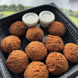 Falafel with tahini sauce