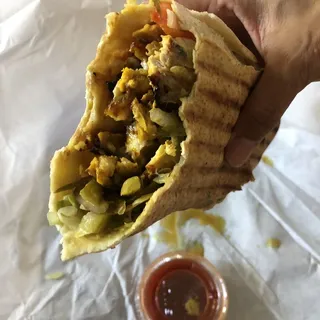 Chicken shawarma pita