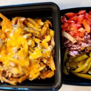 Schwarma fries  - with veggies on the side