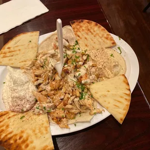 Best Chicken Shawarma with Garlic white Sauce  Lebanese Style ...