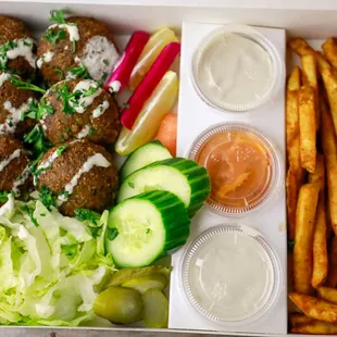 chicken wings and fried chicken, food