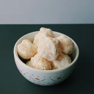 food, dough desserts, donuts