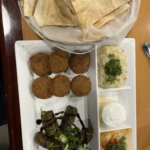Shawarmania Appetizer Platter