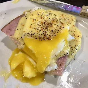 Eggs Benedict