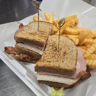 Club sandwich  OMG FIRE