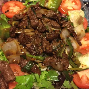 To go order. Filet mignon salad. Absolutely delicious!