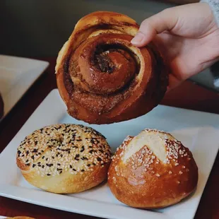 Cinnamon roll, Pretzel Roll, bagel IG:@tinyhangrytiff