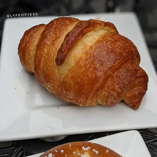 Ham and cheese croissant