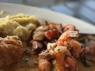 Cooper's Hawk Winery & Restaurant- Toledo