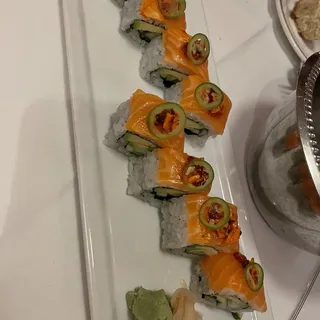 Crunchy Garlic Salmon Maki