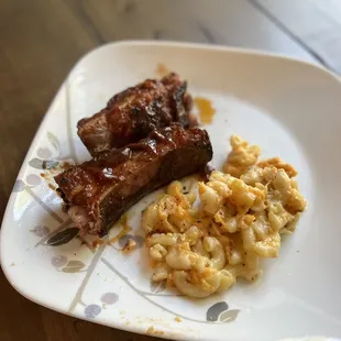 So tasty - bbq ribs and mac n cheese