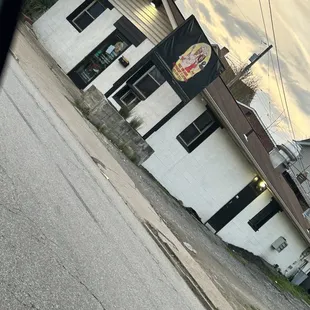 I wonder what the inside is like, doesn't look inviting...