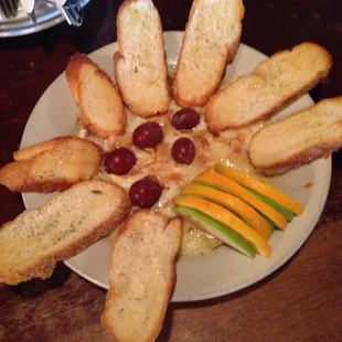 Brie Plate