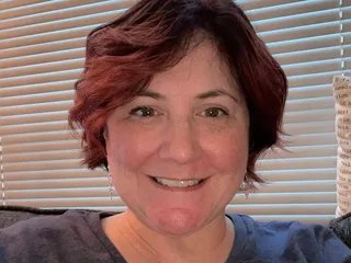 Somer's Salon - Elmwood